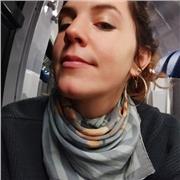 Je suis professeure de storyboard et de yoga.